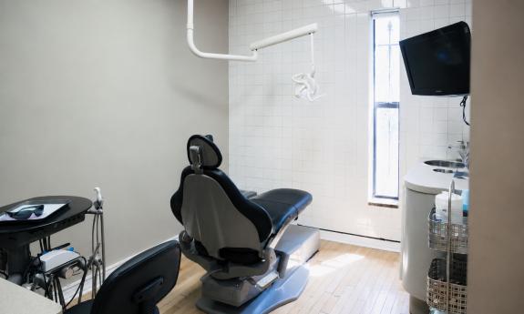 A patient exam room at Dental Remedies