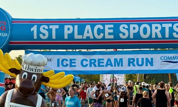 The start and finish banner at the Kilwins 5K ice cream run
