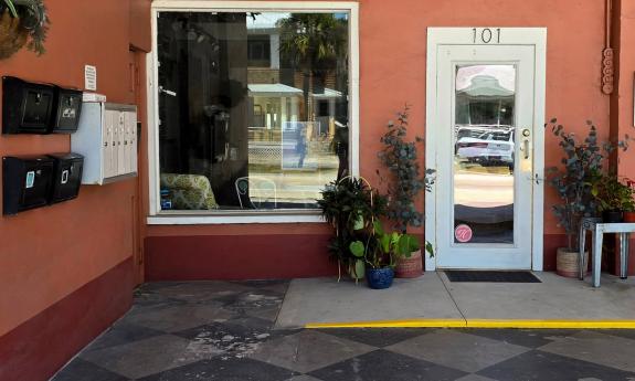 The exterior of Rakov Studio Gallery