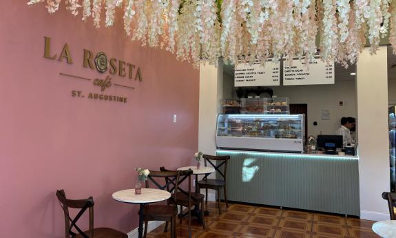 The entryway inside the La Roseta Café