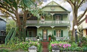 Front of Alexander Homestead Bed & Breakfast Inn in historic downtown Saint Augustine, Florida