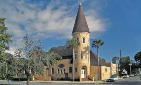 The Romanza Chamber Music Series is a week of free concerts that are held at the Ancient City Baptist Church.