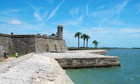 Downtown St. Augustine offers you plenty of scenic views, including the historic Castillo Des San Marcos National Monument. 