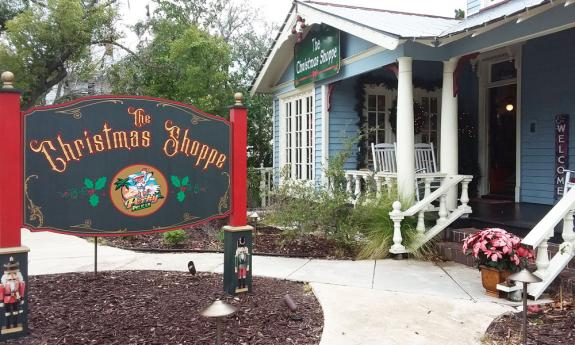 The entrance to Perky Pelican Christmas Shop on San Maraco Avenue in St. Augustine.