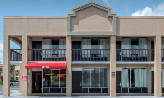 The entrance to the Econo Lodge at I-95 in St. Augustine.