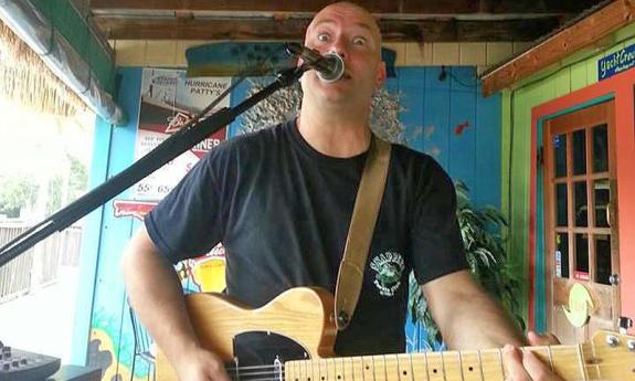 Chubby McG performs live!