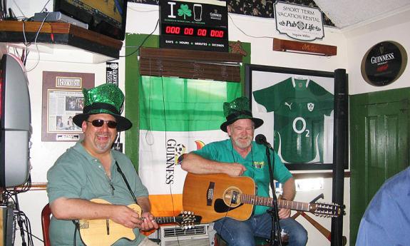 Ric Welch performing at Ann O'Malleys. 