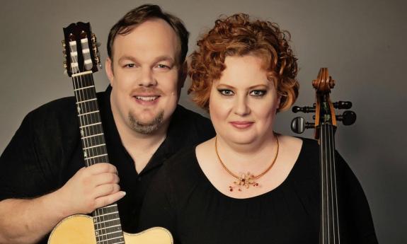 Richard Smith and Julie Adams will perform in concert at Lohman Auditorium.