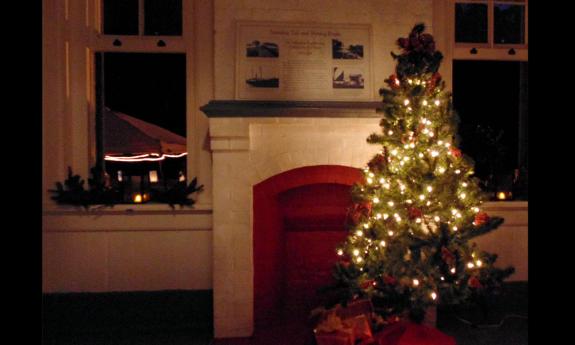The Lighthouse Keeper's Christmas Tree