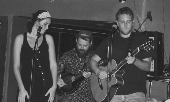 Nolan Curtis playing live