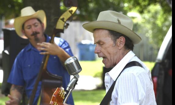 Justin Hammack on bass and Beau Knot on guitar, two thirds of Beau and the Burners.