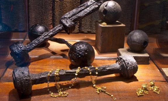 Exhibits on display at the St. Augustine Pirate & Treasure Museum.