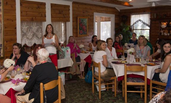 The tour includes a delicious lunch at the Raintree Restaurant.