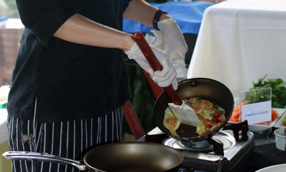 Sunday Brunch at The Reef Restaurant features a custom omelette station.