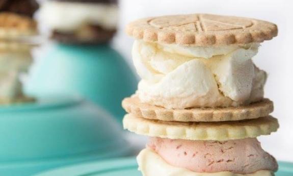 Peace Pie offers a variety of delicious ice cream sandwiches in St. Augustine, FL.