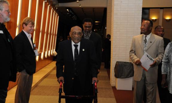 2004 Hall of Fame inductee Charlie Sifford arrives at the ribbon cutting ceremony on May 2. (Photo courtesy Graham Martin)