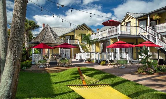 Outdoor gardens at the Bayfront Marin House in St. Augustine 