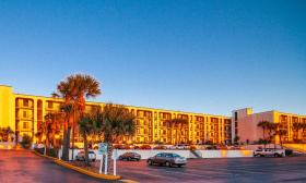 Beacher's Lodge Oceanfront Suites offers short- and long-term rentals in Crescent Beach, Florida, just south of St. Augustine.