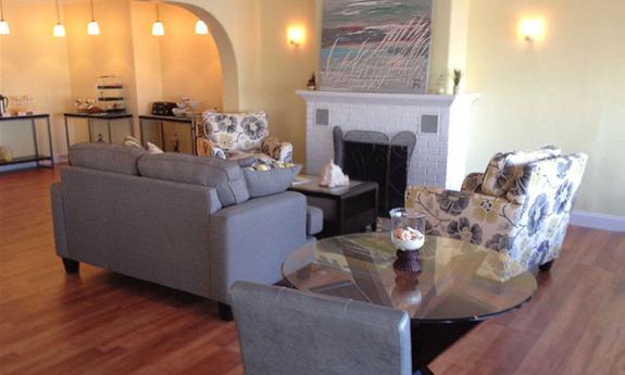 A free hot breakfast is served at the Edgewater Inn waterfront accommodations.