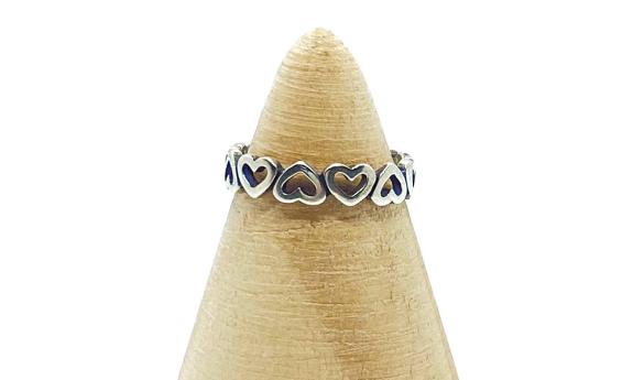A toe ring from Tootsy's Footsies on display