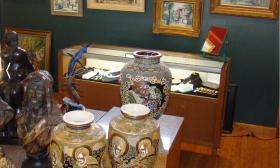 Displays of art and jewelry at the Courtyard Gallery in St. Augustine.