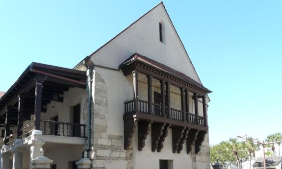 Balcony on the Government House overlooks the historic plaza and bayfront.