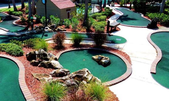 Play a fun round of miniature golf at this St. Augustine attraction. 