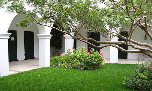 The courtyard of the Peña-Peck House in St. Augustine, Florida.