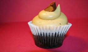LuLi's Cupcakes offers uniquely flavored gourmet cupcakes in St. Augustine.