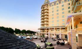 The outdoor gathering area for corporate meetings at the Renaissance Resort in St Augustine FL
