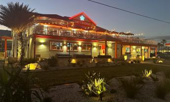 Crabby's Beachside after dark
