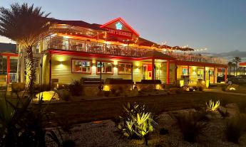 Crabby's Beachside - Exterior at Night