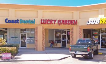 The exterior of Lucky Garden