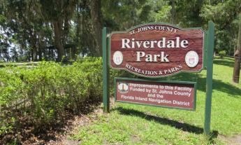 The entrance to Riverdale Park and Boat Ramp.