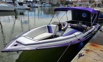 Thrill Seeker, waiting to take guest on a fast and furious speed boat ride in St. Augustine.