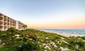 Beacher's Lodge Oceanfront Suites offers oceanfront deluxe condos in St. Augustine. Florida.