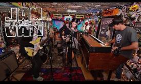 DONNA THE BUFFALO - "Swing That Thing" (Live from JITVHQ in Los Angeles, CA 2017) #JAMINTHEVAN