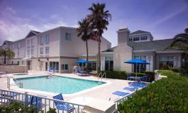 The outdoor pool at the Hilton Garden Inn St. Augustine Beach