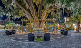 Outside seating at Villa 1565 in St. Augustine, Fl 