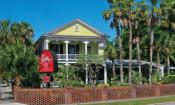 The Limelight Theatre celebrates the opening of its 28th season with dinner atthe Raintree Restraurant, followed by a premiere showing of Annie Get Your Gun.